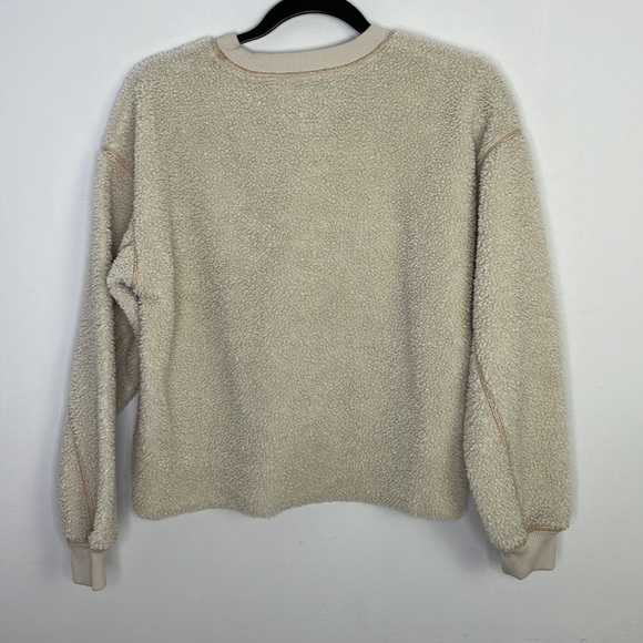 american Eagle teddy sherpa neutral cream crewneck sweatshirt - Picture 8 of 8